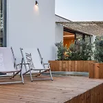 Premium Retreat With Garden By Hostwise * Darque