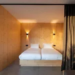 Villa Premium Retreat With Garden By Hostwise Darque