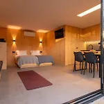 Premium Retreat With Garden By Hostwise * Darque