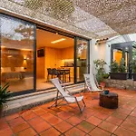 Villa Premium Retreat With Garden By Hostwise