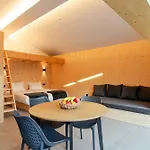 Premium Retreat With Garden By Hostwise