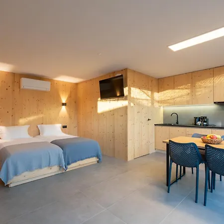 Willa Premium Retreat With Garden By Hostwise Darque