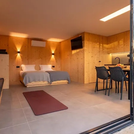 Premium Retreat With Garden By Hostwise * Darque