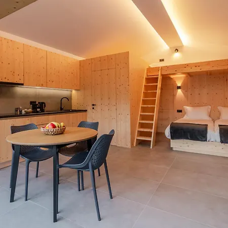 Premium Retreat With Garden By Hostwise