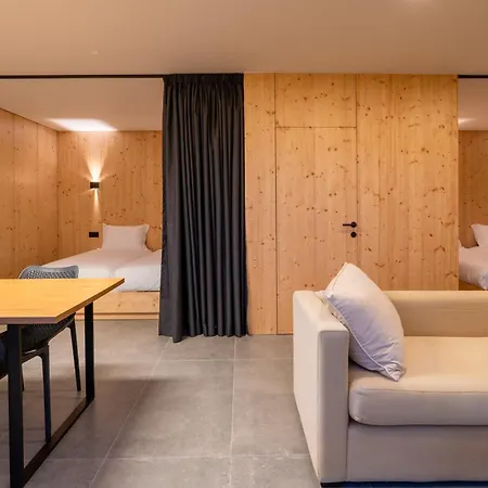 Premium Retreat With Garden By Hostwise * Darque