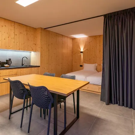 Premium Retreat With Garden By Hostwise *