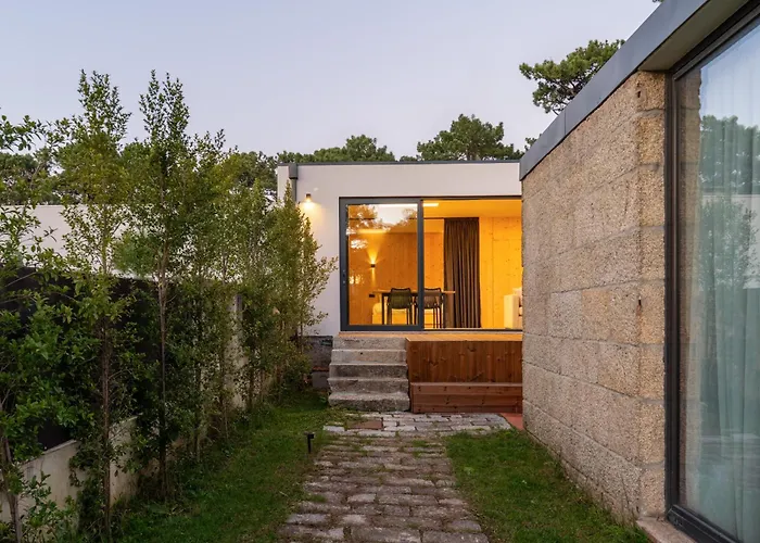 Villa Premium Retreat With Garden By Hostwise