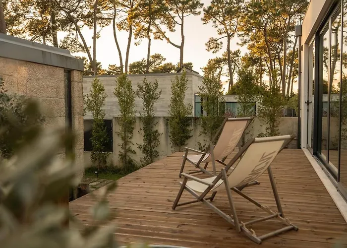 Premium Retreat With Garden By Hostwise Villa *