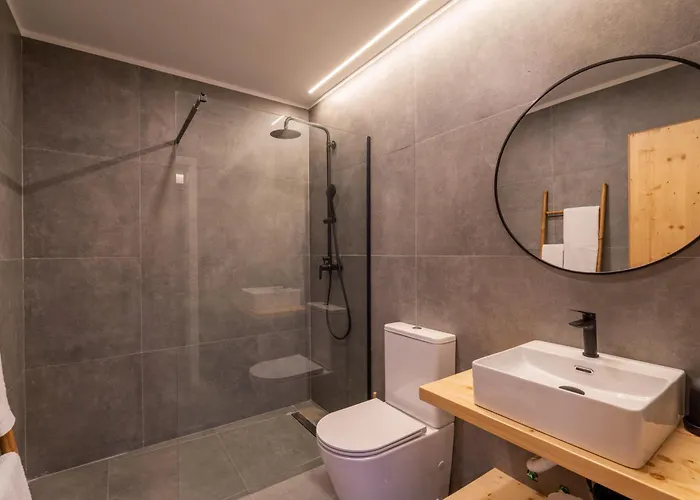 Premium Retreat With Garden By Hostwise Villa Darque